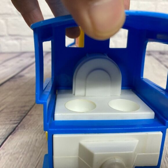 Vintage 1986 Fisher Price Toy Train Engine Only Made in USA Model 2581 Good - Picture 8 of 10